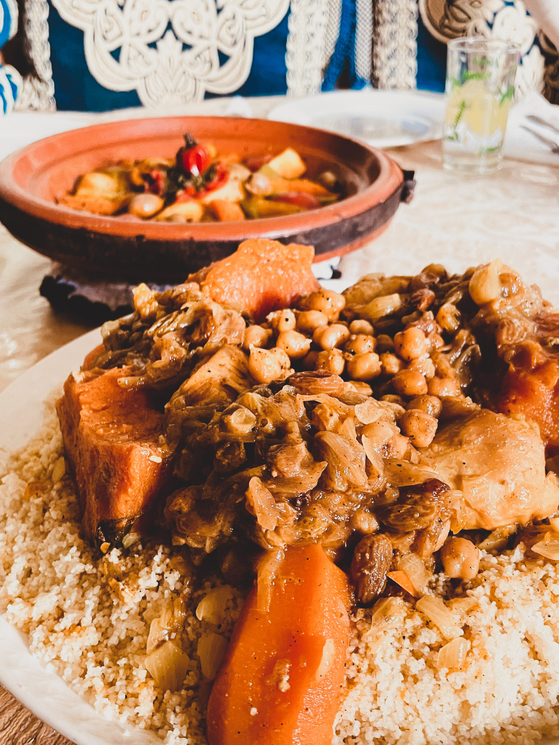 cosa_fare_a_essaouira_byChloe_famiglia_marocchima_couscous